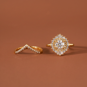 Ensemble de bagues de mariée ethniques en or massif 100% pur, diamant cultivé en laboratoire, double halo vintage, certifié IGI, bijoux fins sur mesure pour femmes - Product Image 1