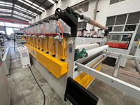 Usine de fabrication WPC PVC bois meubles panneau porte faisant la machine WPC revêtement de sol profil ligne de production d'extrusion