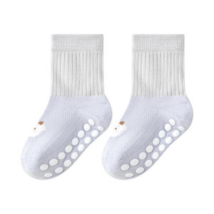 Calcetines Antideslizantes para Niños con Almohadillas Antideslizantes, Antideslizantes Adhesivos, Aptos para Niños y Niñas de Todas las Edades - Product Image 5
