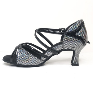 <span class=keywords><strong>Zapatos</strong></span> <span class=keywords><strong>de</strong></span> <span class=keywords><strong>Baile</strong></span> Latino <span class=keywords><strong>de</strong></span> <span class=keywords><strong>Salsa</strong></span> para Mujer con Material Superior <span class=keywords><strong>de</strong></span> Charol - Product Image 4