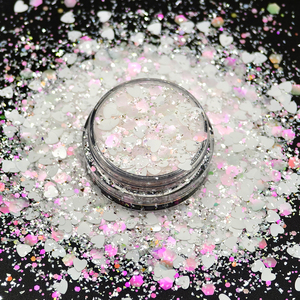 14 couleurs <span class=keywords><strong>de</strong></span> paillettes holographiques en forme <span class=keywords><strong>de</strong></span> cœur 3D, flocons <span class=keywords><strong>de</strong></span> paillettes rouges pour les lèvres, les ongles, les décalcomanies pour la Saint-Valentin, décoration des yeux, artisanat DIY - Product Image 2