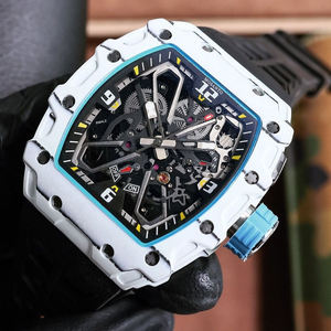 Montre mécanique automatique en fibre de carbone de style ouvert pour hommes, avec fonction étanche et design tendance - Product Image 3