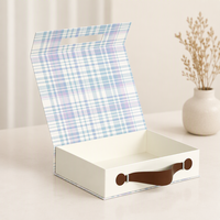Boîte cadeau en forme de mallette pour vêtements, ruban, rose
