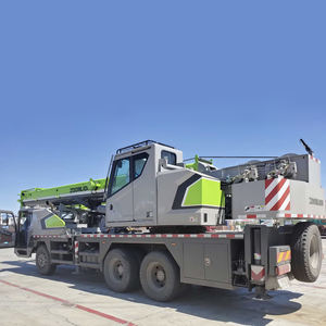 Grue de 25 tonnes à vendre Grue mobile à flèche télescopique ZOOMLION d'occasion Faible nombre d'heures avec moteur, boîte de vitesses, roulement, composants principaux - Product Image 2