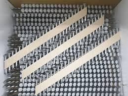 Fabrik preis 34-Grad-Papier aus zusammen gesetztem Kohlenstoffs tahl Nägel Balken aufhänger Nägel zum Einrahmen von glatten Schaft ringen Typ Common <span class=keywords><strong>Nails</strong></span>
