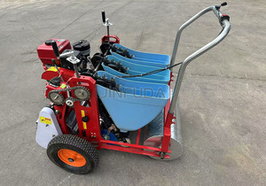 Sembradora de Ajo de 3 Filas de Alta Eficiencia, Sembrado Simultáneo en Tres Líneas, Ahorra Gran Cantidad de Mano de Obra, Impulsada a Gasolina - Product Image 4