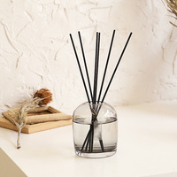Bouteille réutilisable en verre de luxe d'arome de diffuseur de parfum avec le bouchon à vis 200 ml 400 ml