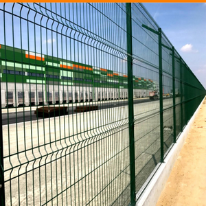 Clôture métallique bon marché en IR de <span class=keywords><strong>50</strong></span>*200 mm pour panneaux de clôture en fil soudé de forme, panneau de 4 mm de <span class=keywords><strong>hauteur</strong></span> en <span class=keywords><strong>cm</strong></span>, clôture métallique bon marché en relief pour jardin - Product Image 3