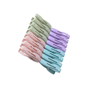 20 clips duraderos y ecológicos para toallas de playa, ganchos grandes de plástico a prueba de viento para colgar ropa, para uso doméstico en armarios, flexibles - Product Image 1