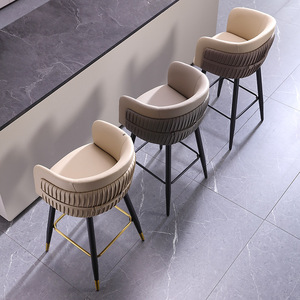 Chaise <span class=keywords><strong>de</strong></span> <span class=keywords><strong>bar</strong></span> blanche moderne <span class=keywords><strong>de</strong></span> haute qualité en acier inoxydable et cuir PU <span class=keywords><strong>pour</strong></span> salles à manger, restaurants familiaux, hôtels, salons - Product Image 2