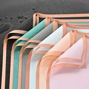 Papier d'emballage pour fleurs personnalisé, design bord doré, en plastique imperméable, pour bouquets, vente en gros - Product Image 5