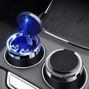 Cendrier de <span class=keywords><strong>voiture</strong></span> avec couvercle, doublure métallique ignifuge YECAI pour porte-gobelet automobile, facile à nettoyer - Product Image 1