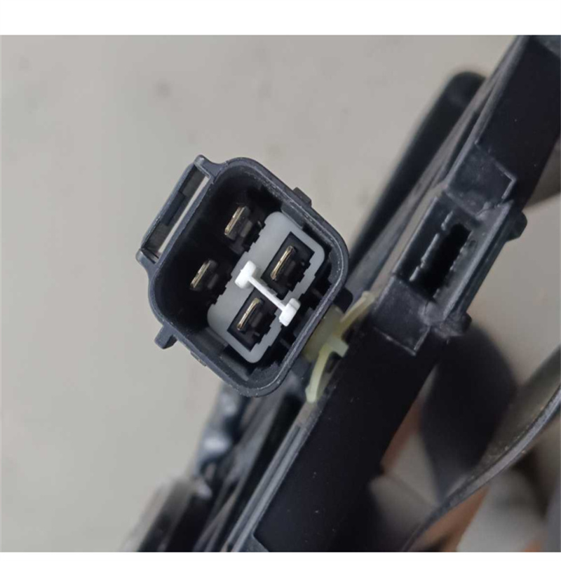 Wholesale Radiator Cooling Fan 26163362 for  Baojun 530 Auto Parts Image 6
