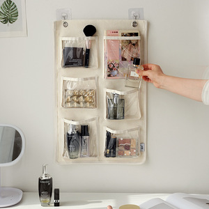 กระเป๋าเก็บของติดผนังแบบผ้าใบ 6 ช่องใส สำหรับจัดระเบียบในห้องน้ำ ใส่เครื่องสำอางและอุปกรณ์เสริม สีขาว รุ่นหนาพิเศษ - Product Image 2