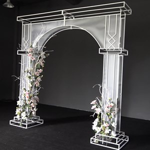 Tùy Chỉnh Sang Trọng Vàng Đám Cưới Vòm Kim Loại Backdrop Đứng Truyền Thống Cong Sân Khấu Nền Cho Cô Dâu Mới Đến Lễ Cung Cấp - Product Image 2