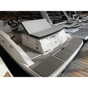เรือ Sea Ray SPX 230 รุ่นใหม่ ปี 2025 เรือหรูพร้อมเครื่องยนต์เบนซิน MerCruiser 1 เครื่อง แบบติดตั้งในตัว/นอกตัว ความจุ 47 แกลลอน ระยะลาก 3.25 ฟุต - Product Image 2