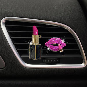 Diffuseur de voiture Créativité Rouge à lèvres Aromathérapie Clip <span class=keywords><strong>d</strong></span>'échappement Parfum <span class=keywords><strong>D</strong></span>ésodorisant Diffuseur de voiture <span class=keywords><strong>D</strong></span>écoration intérieure 2024 - Product Image 4