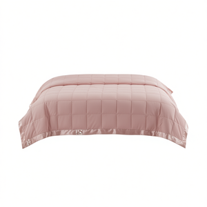 Couverture de lit légère en duvet synthétique Db, matelassée, rose uni, toutes saisons, rectangulaire, polyester, lavable en machine - Product Image 1