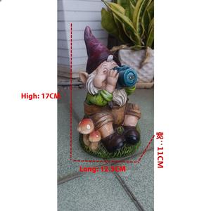 Estatuilla de elfo de luz Solar para jardín al aire libre, respetuosa con el medio ambiente, estatua de enano brillante para decoración de balcón de Navidad, Material de resina - Product Image 6