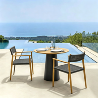 Ensemble de salle à manger d'extérieur en teck, table et chaises de patio en toile imperméable, mobilier de jardin résistant aux intempéries pour villa