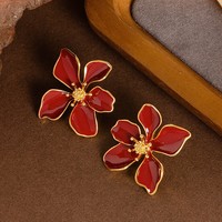 Anting-anting klip bunga vintage gaya baru untuk wanita, perhiasan sehari-hari, anting-anting semanggi lima untuk pesta, hadiah ulang tahun