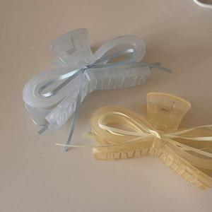 Venta al por Mayor de Pinzas de Pelo de Plástico con Lazo Grande Coreano de 13 cm, Pinzas de Pelo Grandes de Resina con Forma de Mariposa para Mujer - Product Image 6