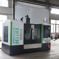 Centre d'usinage vertical CNC compact XH7136 pour composants de précision et production en petites séries