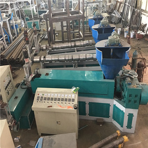 Granulateur refroidi par eau Hongtong type 100 pour le recyclage de films plastiques et la fabrication de granulés de plastique à partir de déchets plastiques - Product Image 1