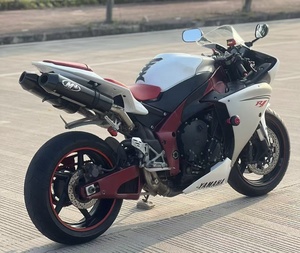 <span class=keywords><strong>Moto</strong></span> Yamaha YZF-R1 1000cc, moteur 4 cylindres en ligne refroidi par liquide, Supersport, moteur Crossplane dérivé de la <span class=keywords><strong>MotoGP</strong></span> - Product Image 5