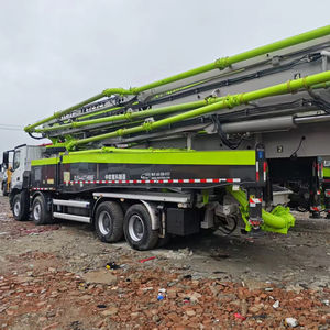 Camion pompe à béton diesel Zoomllion 62m de marque chinoise de premier plan, 4 essieux, 18 m³/h, à vendre à Shanghai - Product Image 1