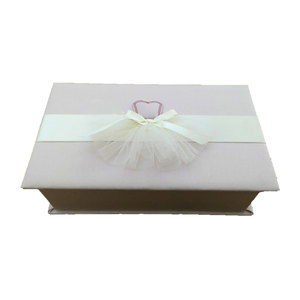 Scatola a Forma di Libro in Cotone Stile Ballerina - Product Image 1