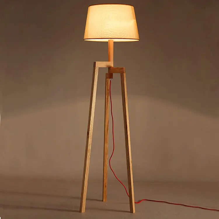 Italia design semplice nordic in piedi treppiede lampade pavimento del salotto camera da letto moderna lampada da terra in legno