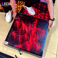 LEDA Custom Luxury Starry Stage Bande lumineuse RVB Carreaux de piste de danse carrés Scène de fête de mariage
