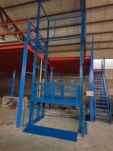 מעלית משא הידראולית קומפקטית, מעלית מטען קטנה, מבנה פלדה, שליטה אלחוטית, גובה הרמה 3 מטר, לחנות קמעונאית - Product Image 3