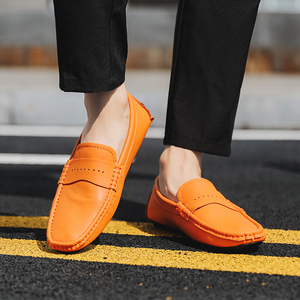 Zapatos de vestir para hombre OEM, <span class=keywords><strong>mocasines</strong></span> planos de cuero de vaca de nuevo estilo, cómodos, clásicos, informales, antideslizantes, para invierno - Product Image 5
