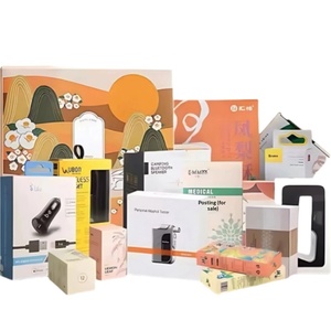 Cajas de Cartón Blanco y Corrugado Personalizadas con Ranuras para Colgar, Impresión de Logotipo, Producción en Pequeños Lotes - Product Image 3