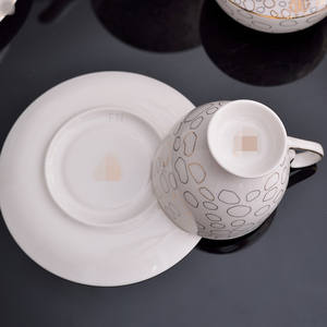 Juego de Café de Cerámica Blanco y Morado Estilo Occidental en Oferta, Vajilla Económica para el Hogar, para la Hora del Té y la Cena, Ideal para Bodas - Product Image 5