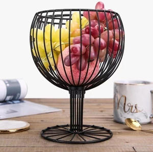 Nampan Buah Besi Kreatif Modern untuk Rumah, Keranjang Buah Berongga Dekoratif, Tempat Buah Logam Hitam untuk Meja Kerja, Kerajinan Logam Kreatif - Product Image 5