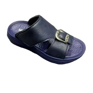 थोक बिक्री पुरुषों के आकस्मिक फैशन बकल स्ट्रैप खुले पैर की अंगुली पु चमड़े के आदमी स्लाइपर गर्मियों के अरबिक प्लेटफॉर्म समुद्र तट स्लाइड मैन स्लिपर - Product Image 4