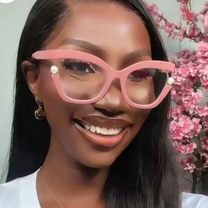 Gafas con Logotipo Personalizado 2025, Monturas Elegantes de Perlas Coloridas con Protección Anti Luz Azul, Montura Grande, Estilo Ojo de Gato para Mujer - Product Image 3