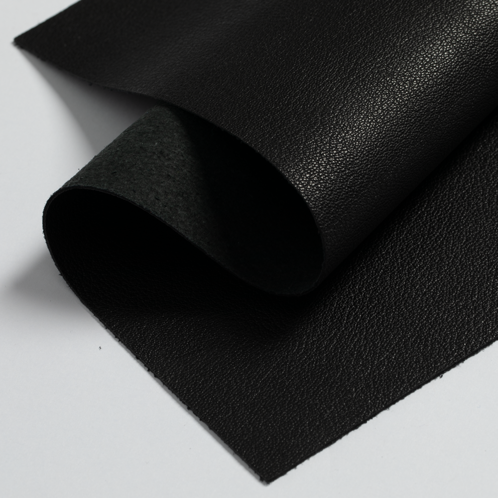 Кожаная обувь отличного качества; Черная кожа