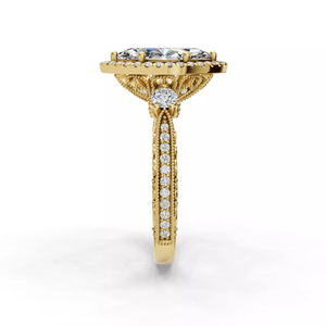 Anillo de Compromiso de Oro de 14K con Diamante Cultivado en Laboratorio de Corte Marquesa, con Detalles Intrincados de Filigrana y Halo Elegante con Piedras Laterales - Product Image 2