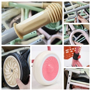 Triciclo para Bebés con Asiento Trasero para Gemelos, Hermanos o Hermanas, para Jugar Juntos, con Manubrio de Altura Ajustable - Product Image 4