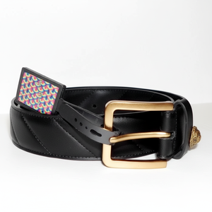 Cinturón de edredón C de cuero negro de lujo con hebilla dorada y emblema de diseñador Accesorio de cintura acolchado hecho a mano Premium - Product Image 1