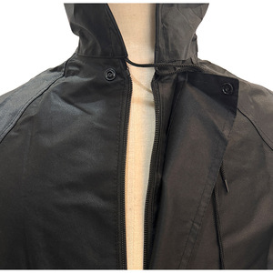 Poncho de pluie réfléchissant épais en fil de soie 190T, une pièce, universel pour adulte, avec bord transparent, idéal pour les voyages - Product Image 4