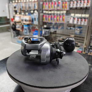 Carrete de metal Shimano 24 <span class=keywords><strong>TRANX</strong></span> 300 para pescadores avanzados que buscan el máximo rendimiento de lanzado y pesca en condiciones complejas. - Product Image 4