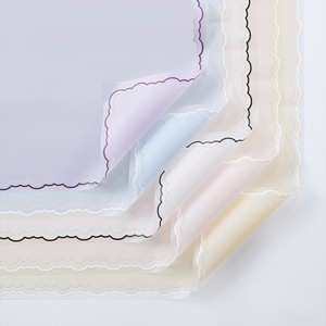 Nuova Pellicola Protettiva a Forma di Fazzoletto <span class=keywords><strong>per</strong></span> Bouquet di Fiori Freschi e Fragole, Carta da Imballaggio 58cm X 58cm - Product Image 1