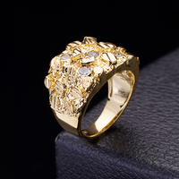 Bague carrée en or 14 carats plaqué or avec un design carré unique pour homme avec un moissanite cubique étincelant, élégante en argent 925