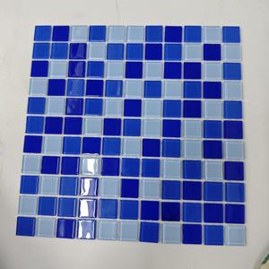 Moderno Puzzle personalizzato 30*30cm piastrelle di mosaico in ceramica 4mm di vetro spesso <span class=keywords><strong>per</strong></span> piscina acquario soggiorno all'aperto - Product Image 5