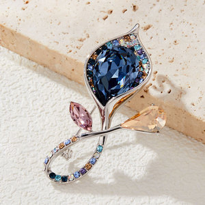 Crystal Calla Lily Brooch Zinc Alloy Flower Pin Women's Party Jewelry XC06525 - Product Image 4